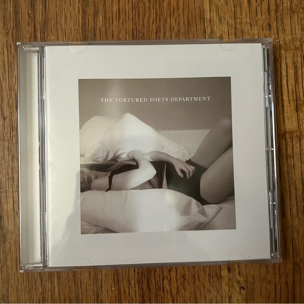 Tortured Poets Department CD + Bonus Track The Manuscript With Hand Signed Photo